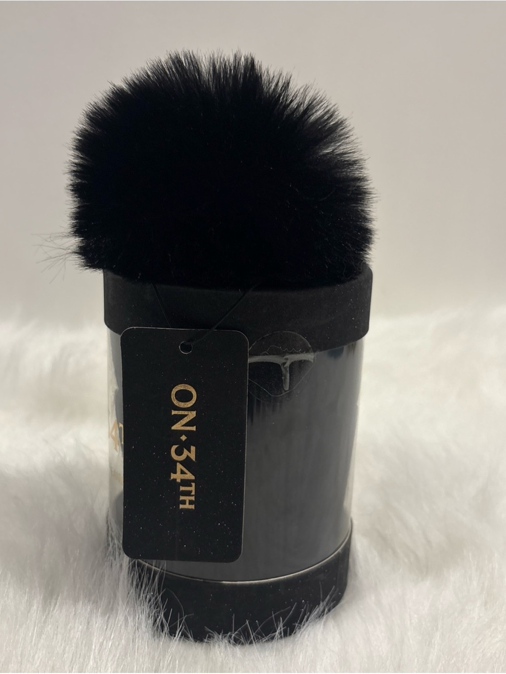 On 34th Boxed Rib Knit Beanie Red Faux Fur Pom Holiday Gift Box NWT Macys